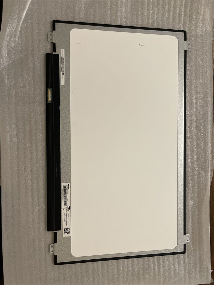 Dell 17.3 LCD Widescreen Matte Screen OEM Product 0XVC10 XVC10 S5