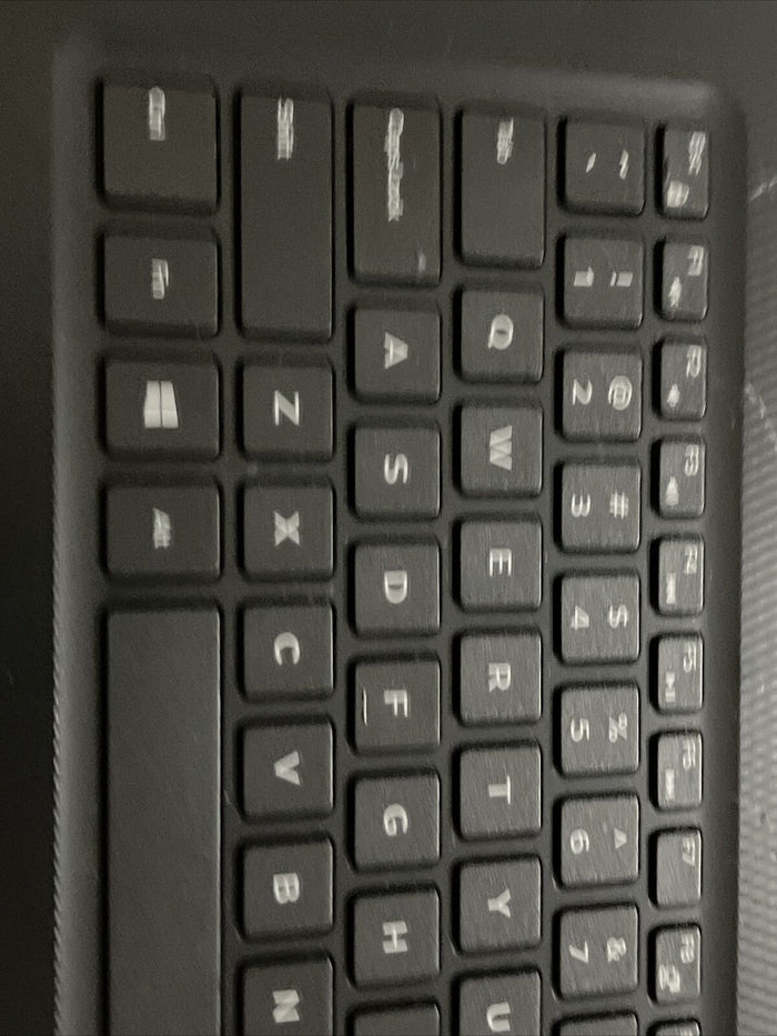 DELL INSPIRON 3482 PALMREST Touchpad Spanish No BCL Keyboard Extras K0NYW H2 P5