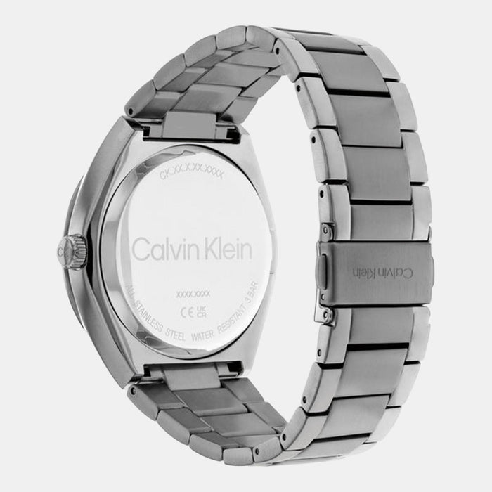 Casual Essentials Men Quartz Black Dial Analog Stainless Steel Watch 25200197