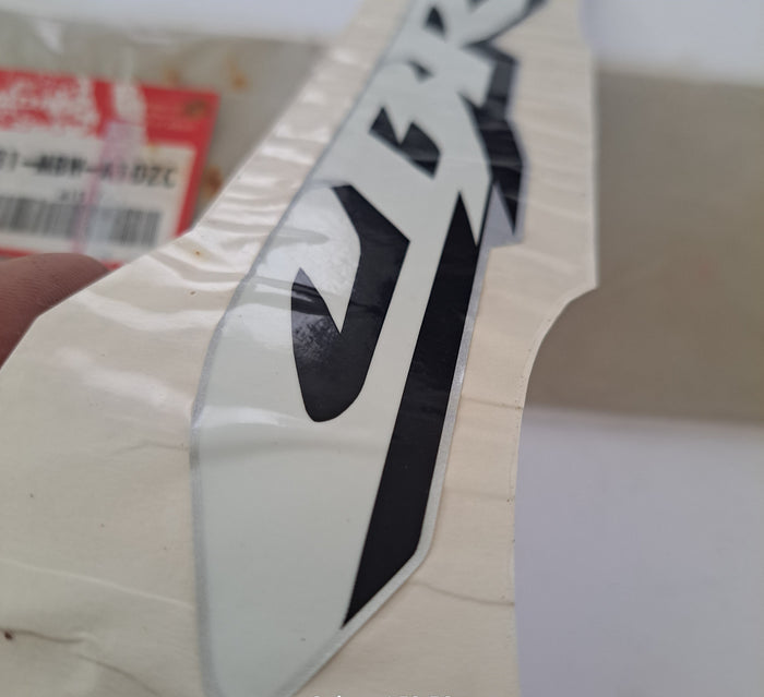 CBRF4 F4I White Upper Cowl Decal 64231-MBW-A10ZC