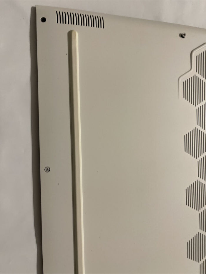 Dell Alienware M17 R3 laptop  Bottom Base cover white  80MH0 080MH0 080MH0 b6