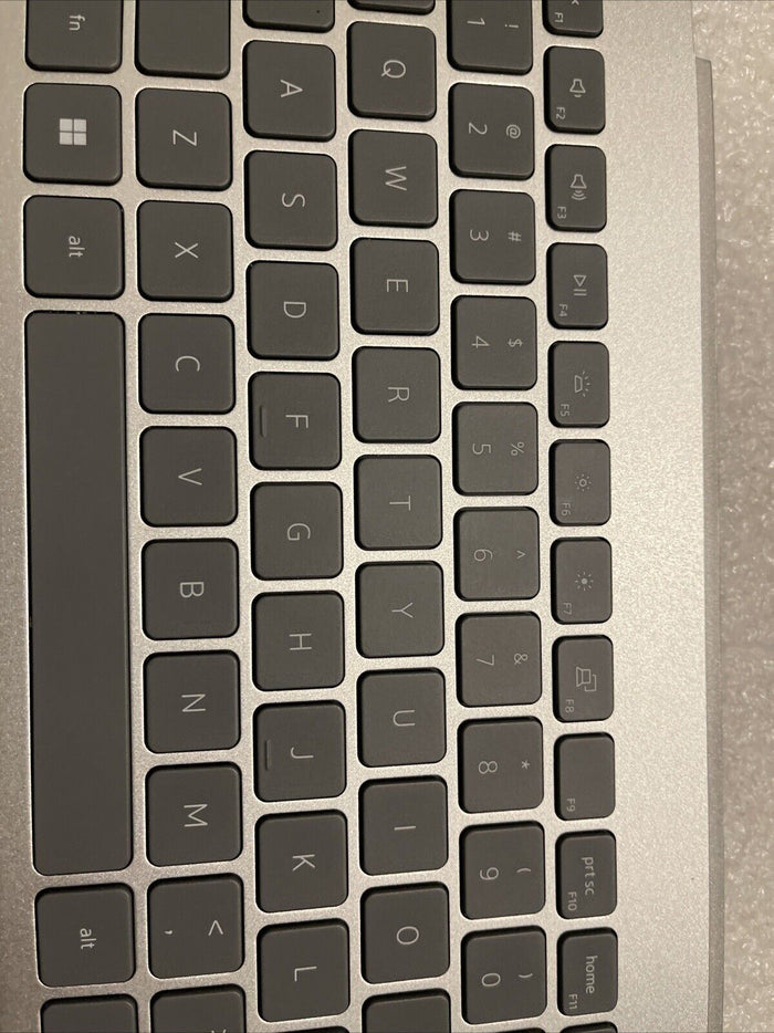 Dell Inspiron 16 7620 2in1 Palmrest US Eng Keyboard Silver 1xy4n MN1PK GM P1