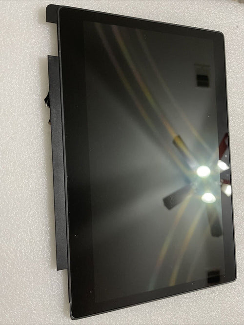 DELL LATITUDE 3310 2-IN-1 13.3 TOUCHSCREEN FHD RN9GF K2 S8 Broken Corner Plastic