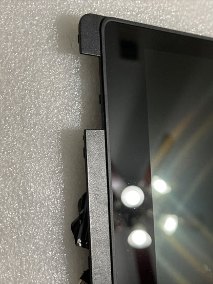 DELL LATITUDE 3310 2-IN-1 13.3 TOUCHSCREEN FHD RN9GF K2 S8 Broken Corner Plastic