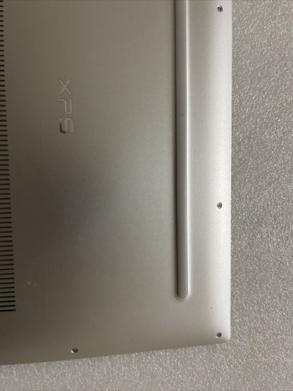 DELL XPS 13 9370 Laptop Bottom Base Silver P/N X3DF2 0X3DF2 CN-0X3DF2 N1 B3