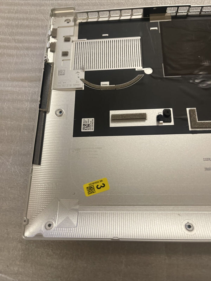 Dell  XPS 9500 Bottom Base Metal Cover W/Audio Port 0KVD7H DWT74 0DWT74 H1 C4