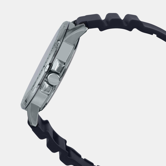 Casio 49 mm Round Quartz watch