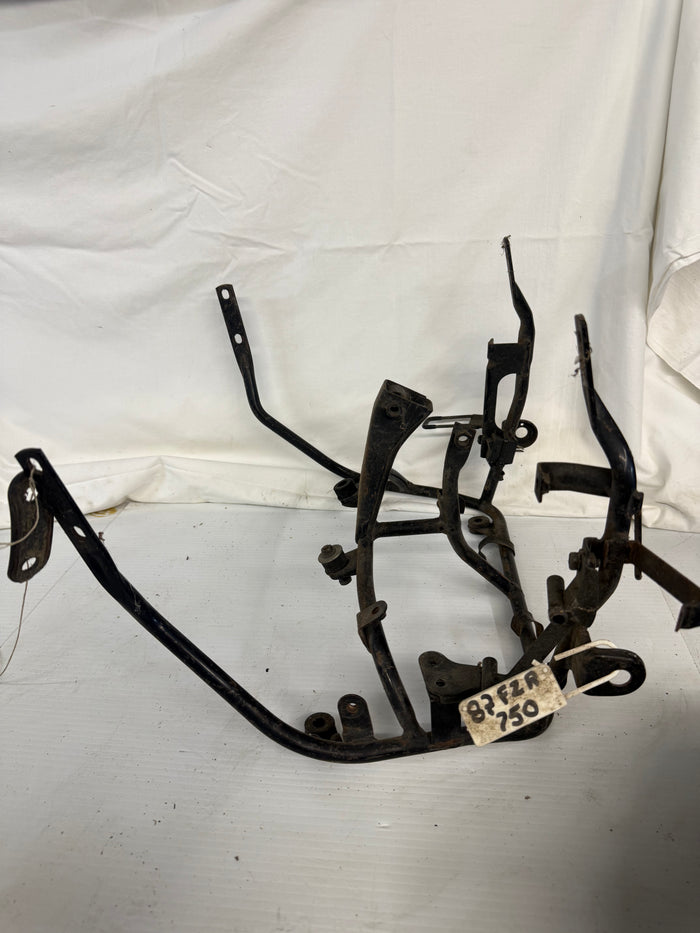 FZR750 FZR1000 Upper Fairing Bracket