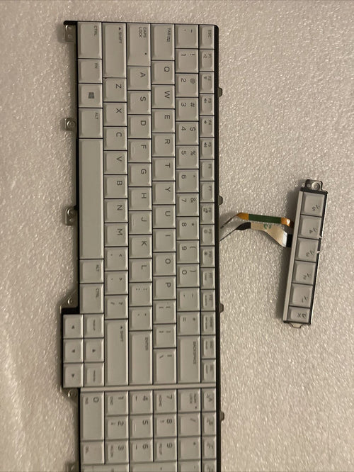 Genuine Alienware AREA 51M Laptop US AlienFX Keyboard WTNNF 62W10 062W10 H1 K5