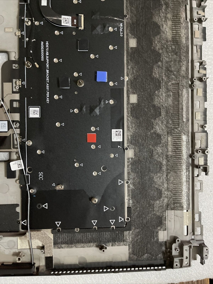 Genuine Dell Alienware x17 R1 R2 US English Keyboard Palmrest 0346YC 346YC K4 P8