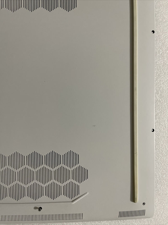 Genuine Dell ALIENWARE x17 R1 X17 R2 D White Bottom Base Back cover 94D11 H1 E1