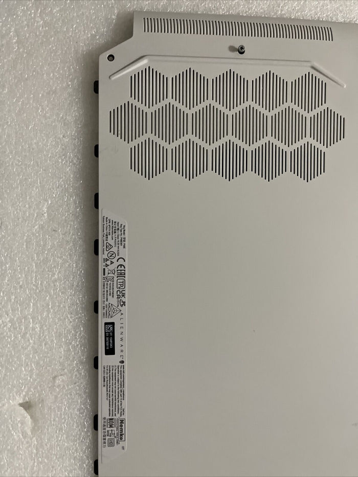 Genuine Dell ALIENWARE x17 R1 X17 R2 D White Bottom Base Back cover 94D11 H1 E1
