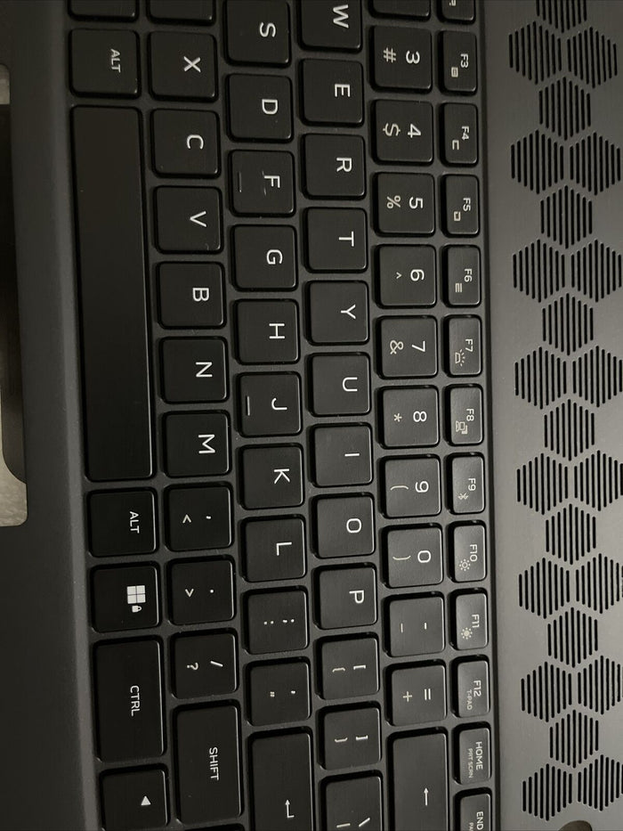 Genuine Dell Alienware x17 R2 US English Keyboard Palmrest  0346YC 346YC H1 P2