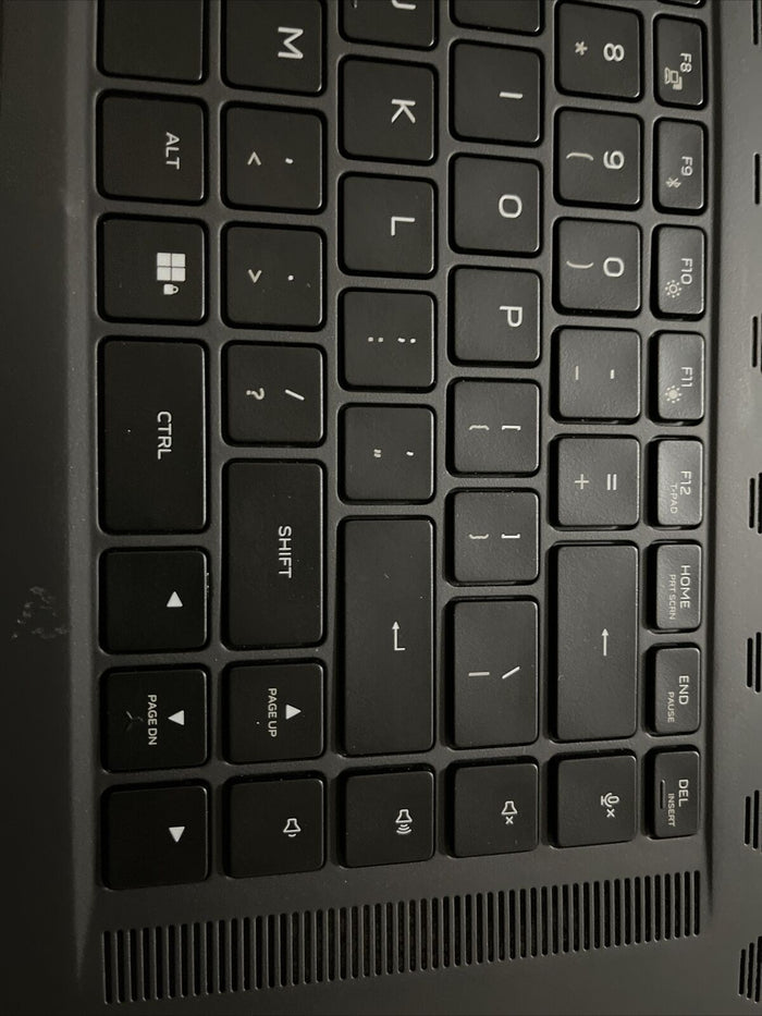 Genuine Dell Alienware x17 R2 US English Keyboard Palmrest 0346YC 346YC H2P2