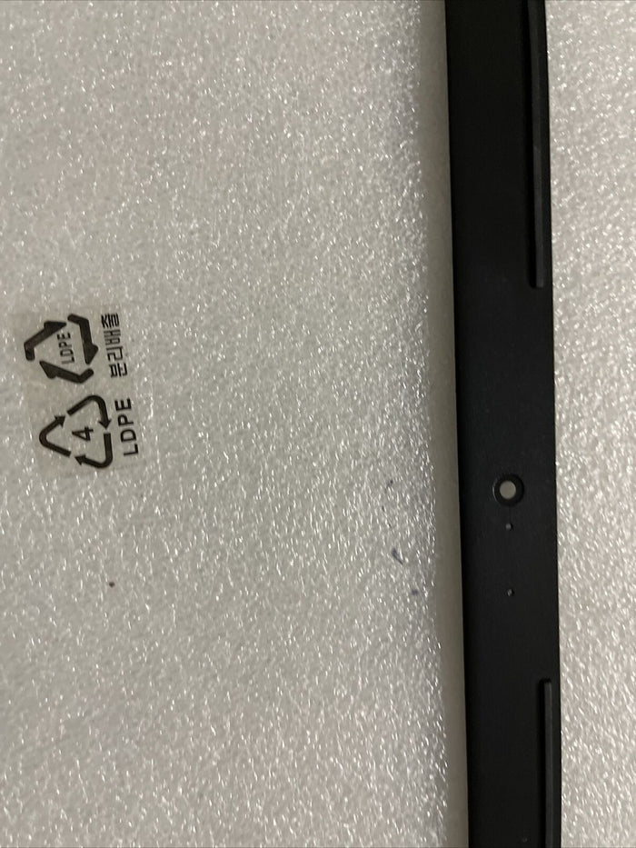 Genuine  Dell Inspiron 3000 3482 3482 3493 14" Laptop LCD Bezel Y5J01 0Y5J01 N4