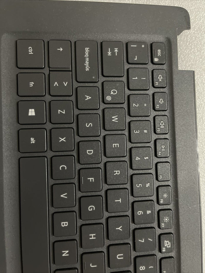 Genuine Dell Latitude 3410 E3410 Laptop Palmrest Spanish Keyboard  0MC2P NSb5