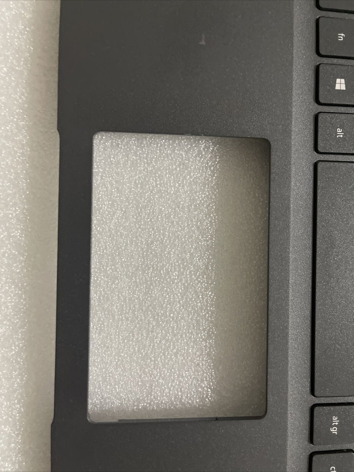 Genuine Dell Latitude 3410 E3410 Laptop Palmrest Spanish Keyboard  0MC2P NSb5
