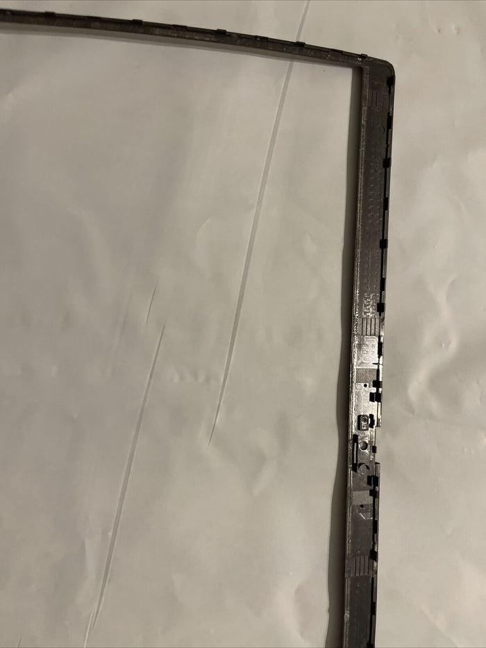 Genuine Dell Latitude 5420 E5420 LCD Screen Bezel 02VJKP 2VJKP N4