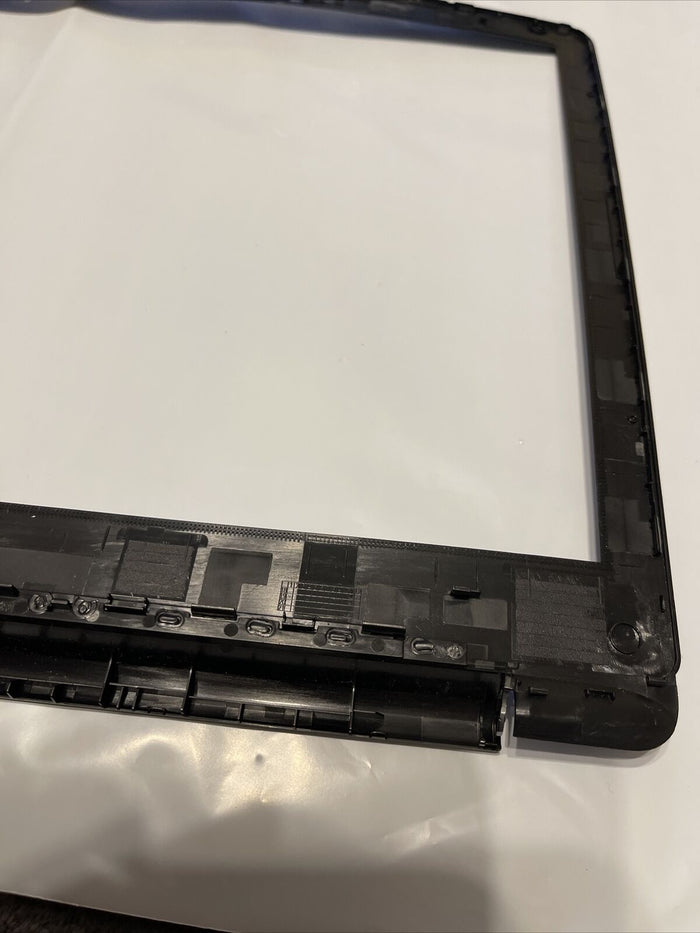 Genuine Dell OEM Inspiron 3780 17.3" Front Trim LCD Bezel T85GY 0T85GY N1