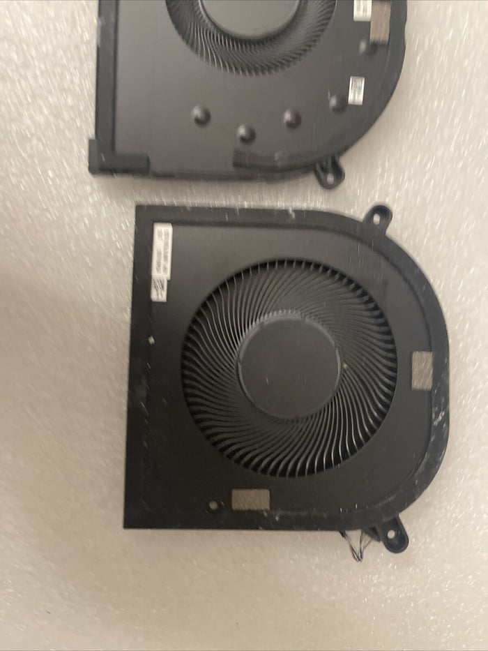 Genuine DELL Precision 17 5750 Laptop CPU GPU Fans Fan 1 Fan2 DC5V 00XR6Y 0C4YVP