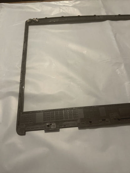 Genuine Dell Precision 7550 15.6" LCD Front LCD Bezel GN3XP 0GN3XP N4