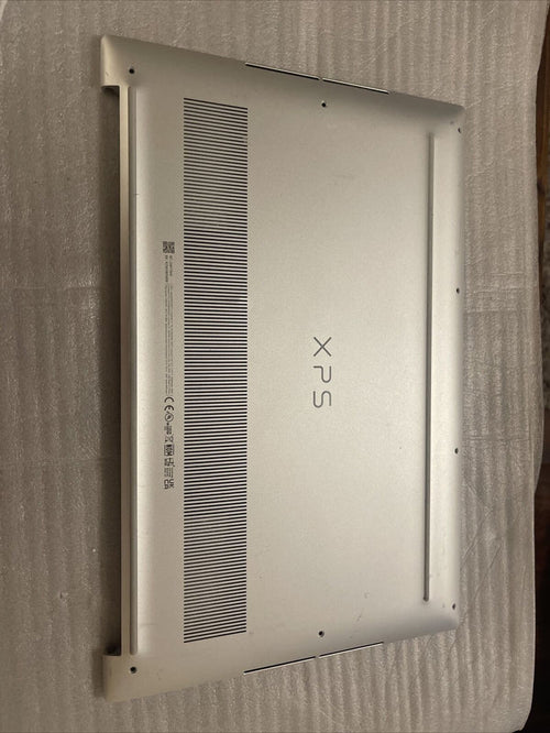 Genuine Dell  XPS 15 (9500) Bottom Base Metal Cover KVD7H 0KVD7H DWT74 0DWT74 C4