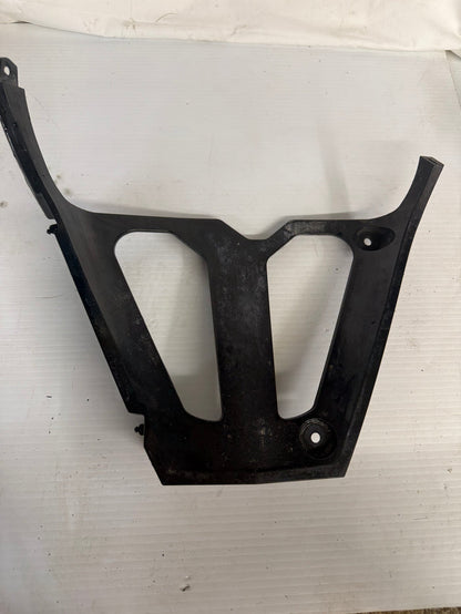 GSX-R 750 Chin Fairing V Cowl