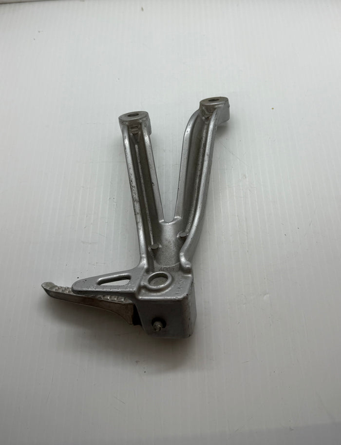 GSX-R 750 Left Passenger Footpeg and Bracket
