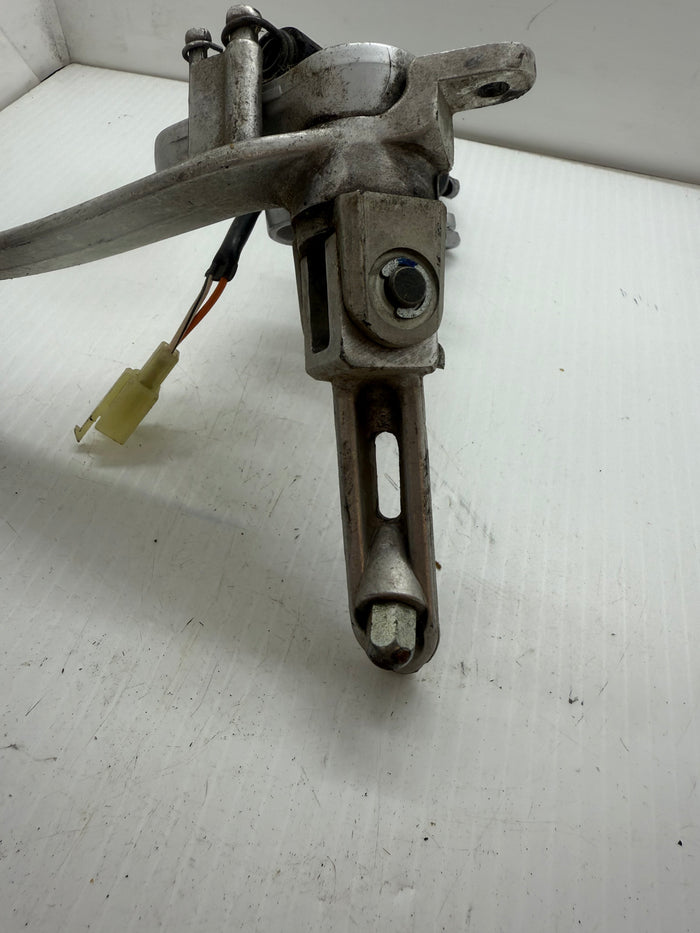 GSX-R Right Footpeg and Bracket