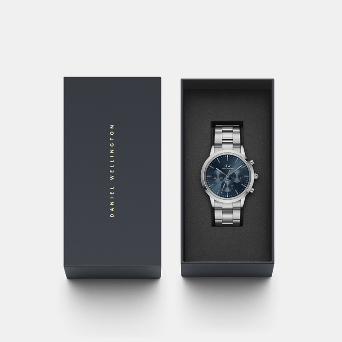 Daniel Wellington Stainless Steel Blue watch