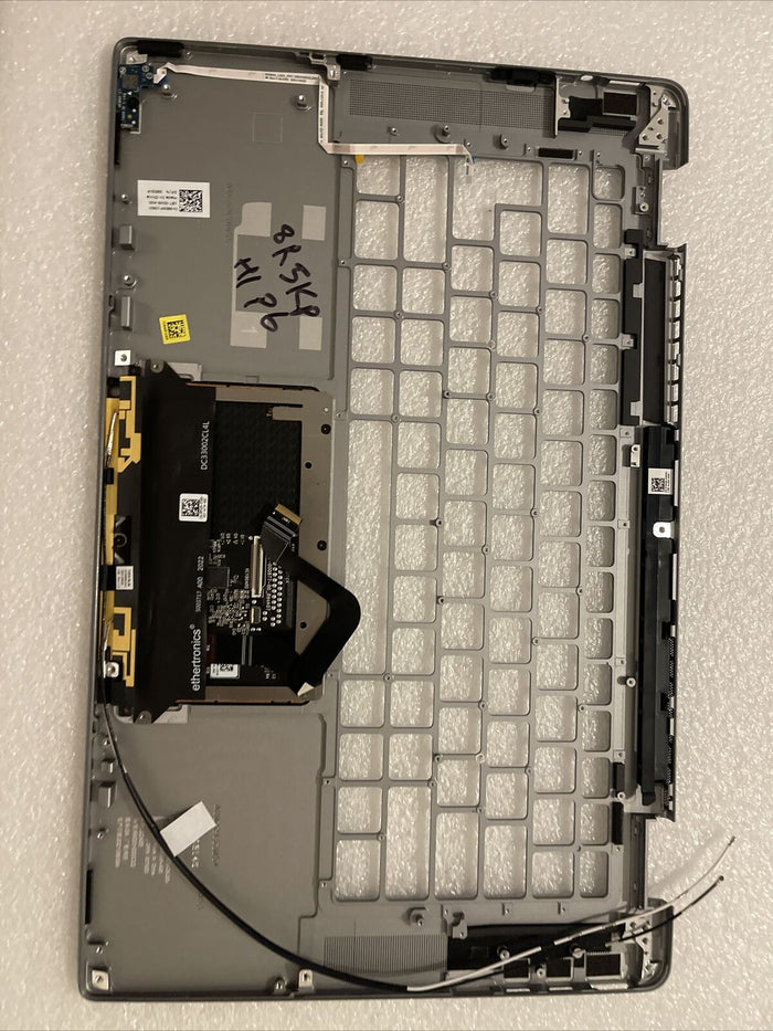 New Dell OEM Latitude 9520 Palmrest Touchpad No SC 3HVVG 07XD0 8R5KP H1 P6