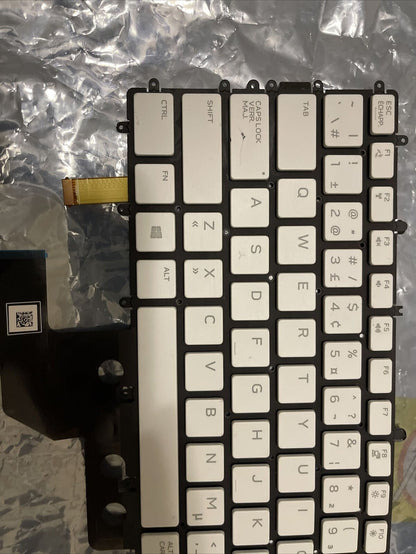 OEM Dell Alienware m15 R3 / m15 R4 White Laptop French Backlit Keyboard X9JC1 B4