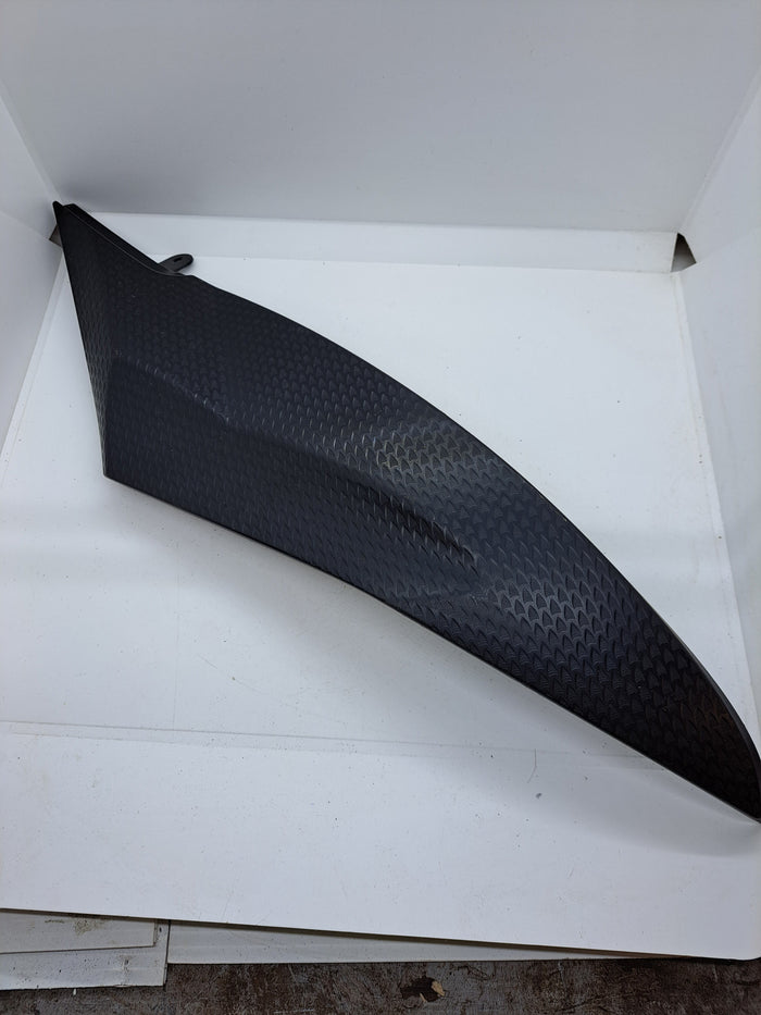 R6 Right Gas Tank Trim 2C0-