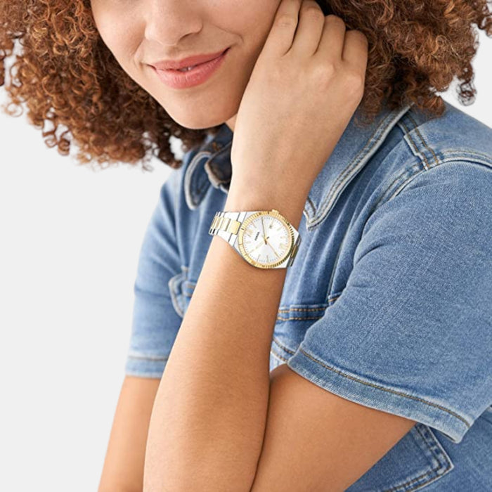 Scarlette Women Quartz Silver Dial Analog Stainless Steel Watch ES5259