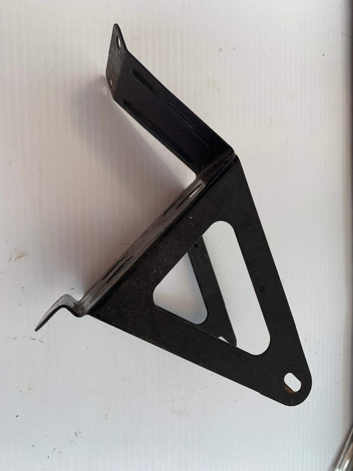 Skidoo Formula Oil Reservoir Support