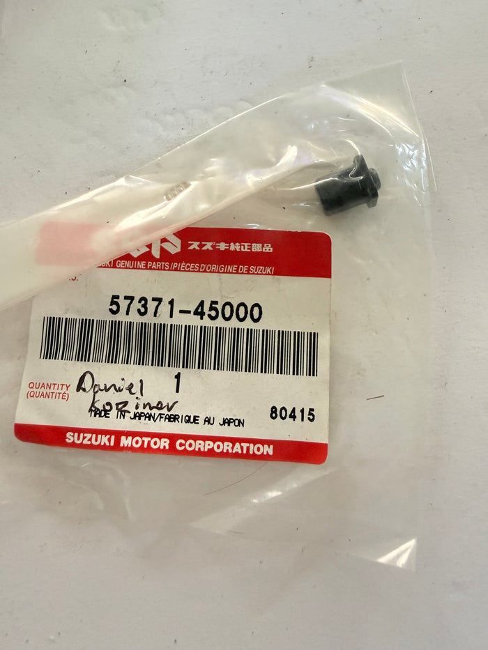 Suzuki Horn Button 57371-45000