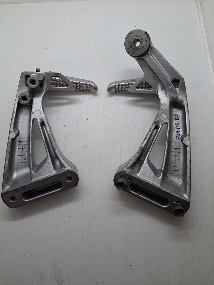 SV650 Passenger Footpegs