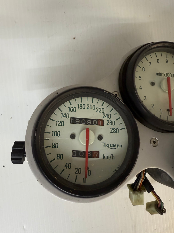 Triumph 955i Speedo Gauge Cluster