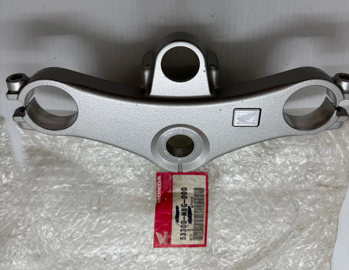 VFR800 Fi Bridge, Fork Top