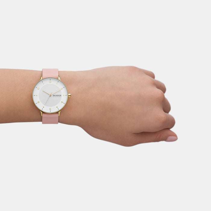 Skagen Women Round White watch