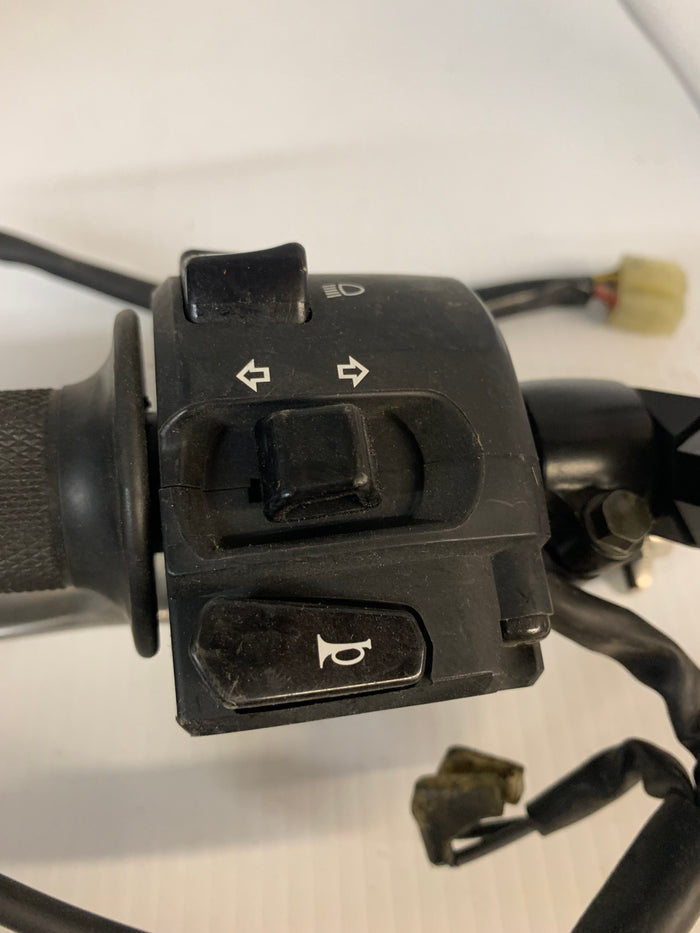 Yamaha R6 Left Handlebar and Switch