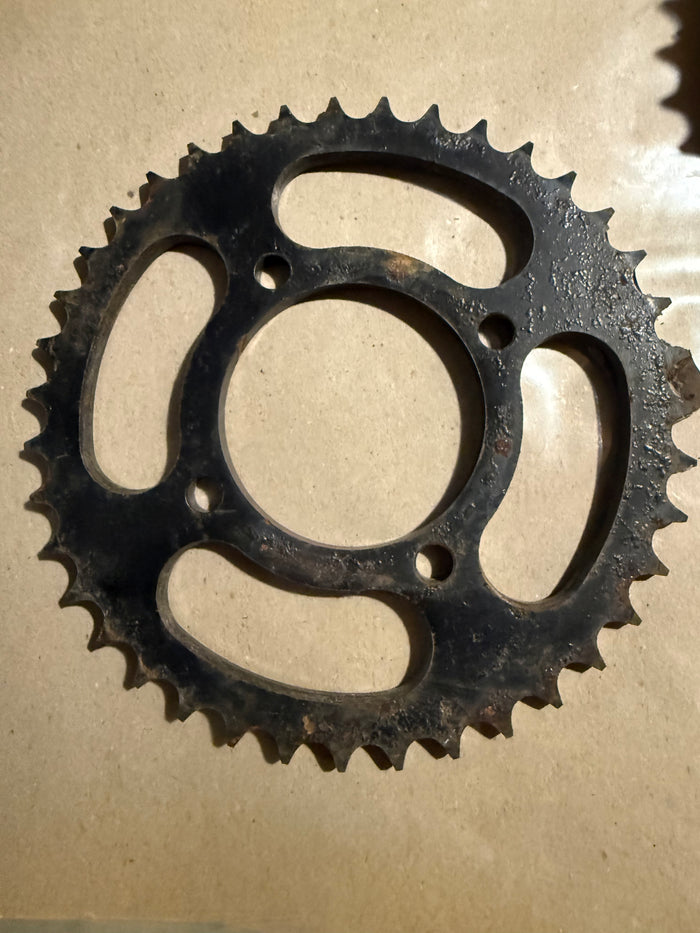 Yamaha Vintage Rear Sprocket 183-25439-10-33