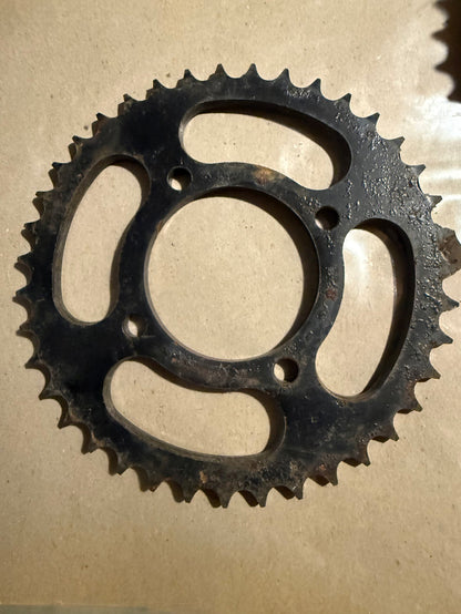 Yamaha Vintage Rear Sprocket 183-25439-10-33