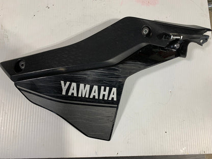 YZFR1 Right Mid Tank Fairing Cover 2