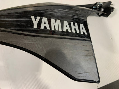YZFR1 Right Mid Tank Fairing Cover 2